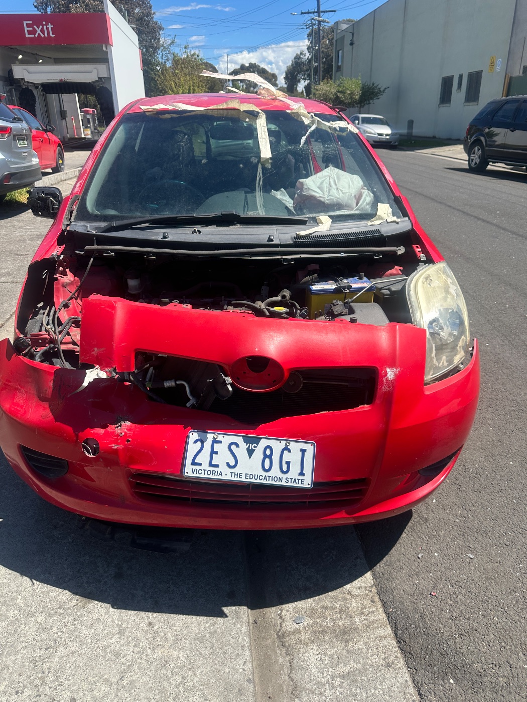 Wrecking Toyota yaris 2007 only for parts, photo 1