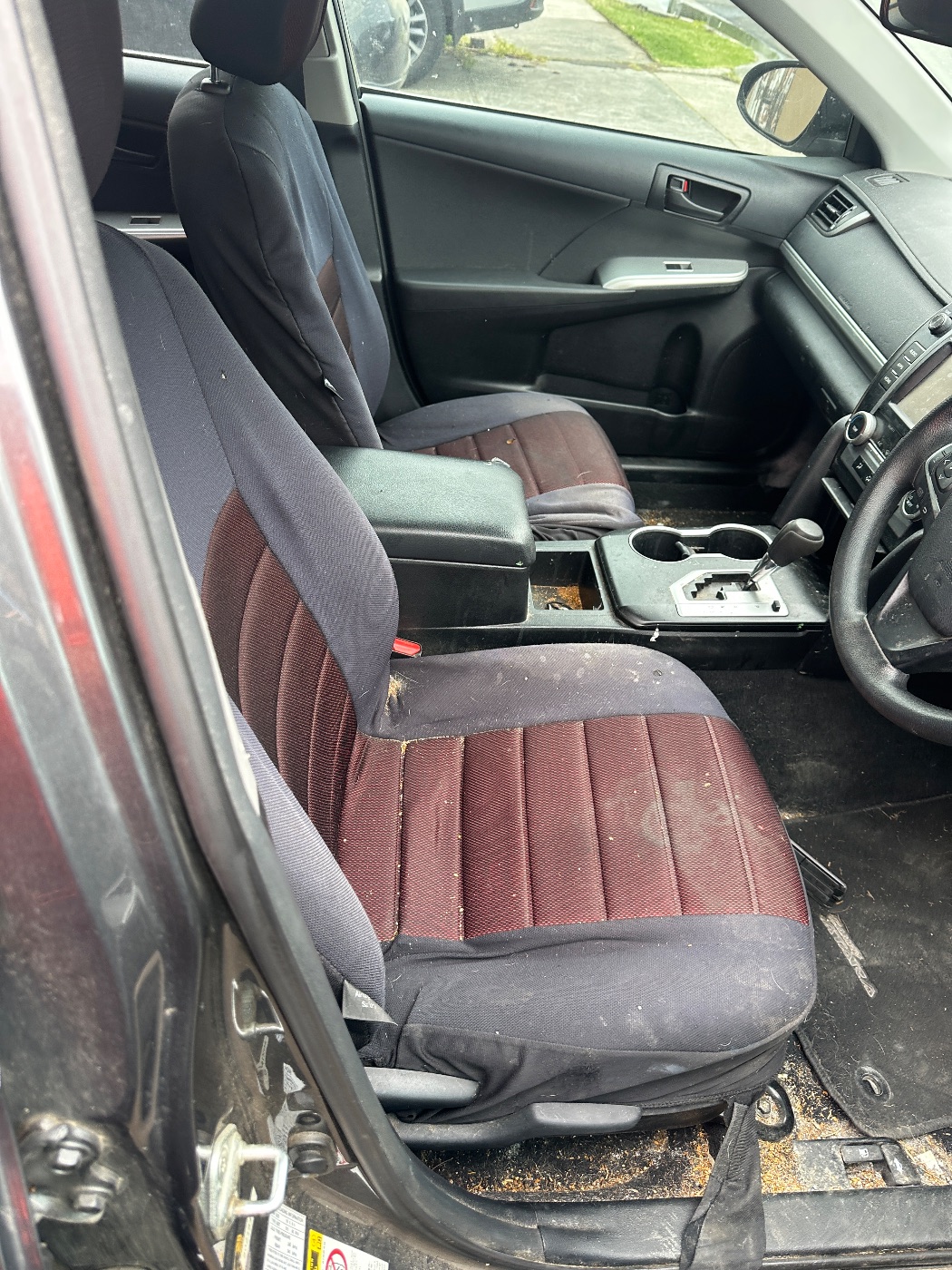 2017 toyota camry non hybrid with 86ks on cluster, photo 5